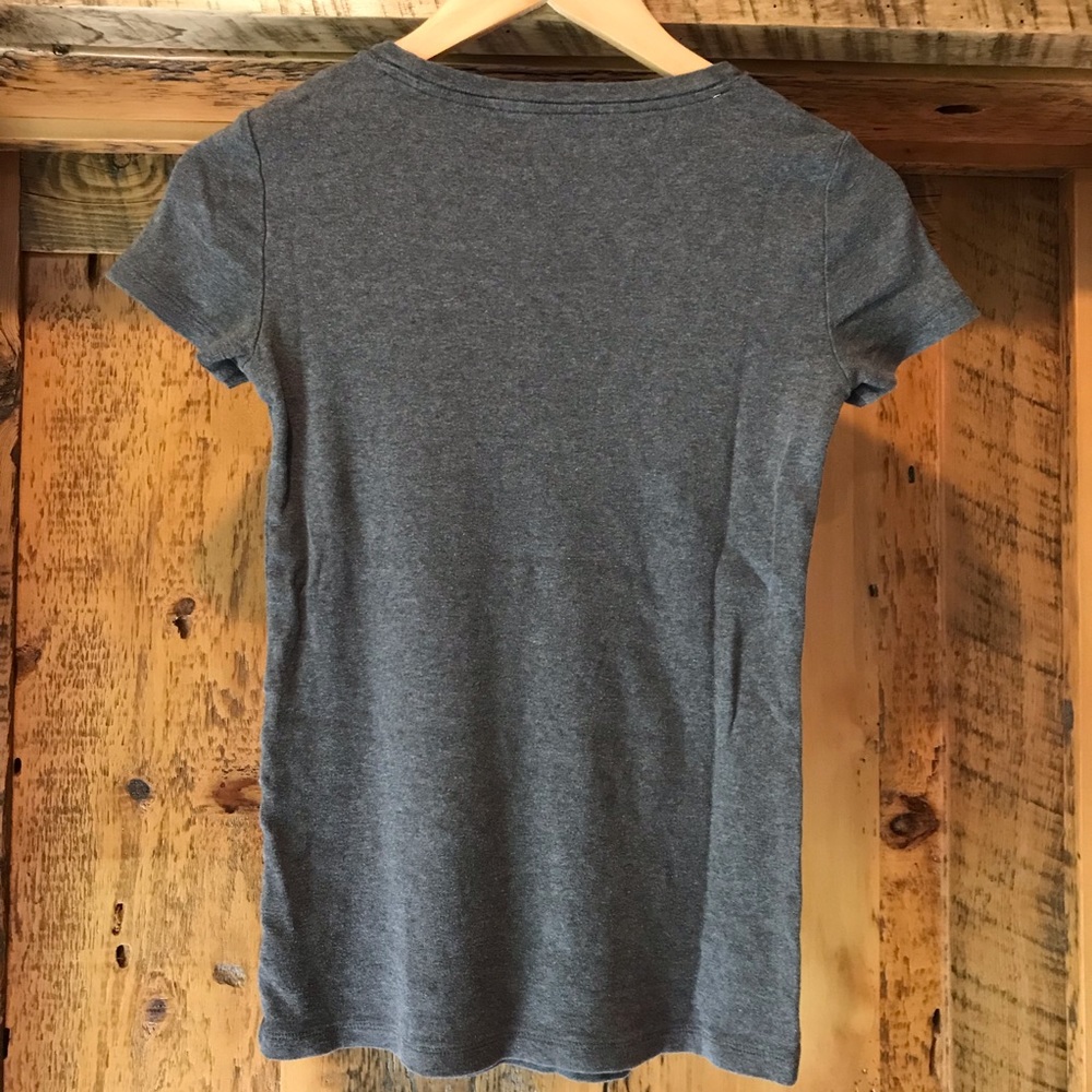 Charcoal gray, GAP favorite T-shirt - Picture 2 of 3